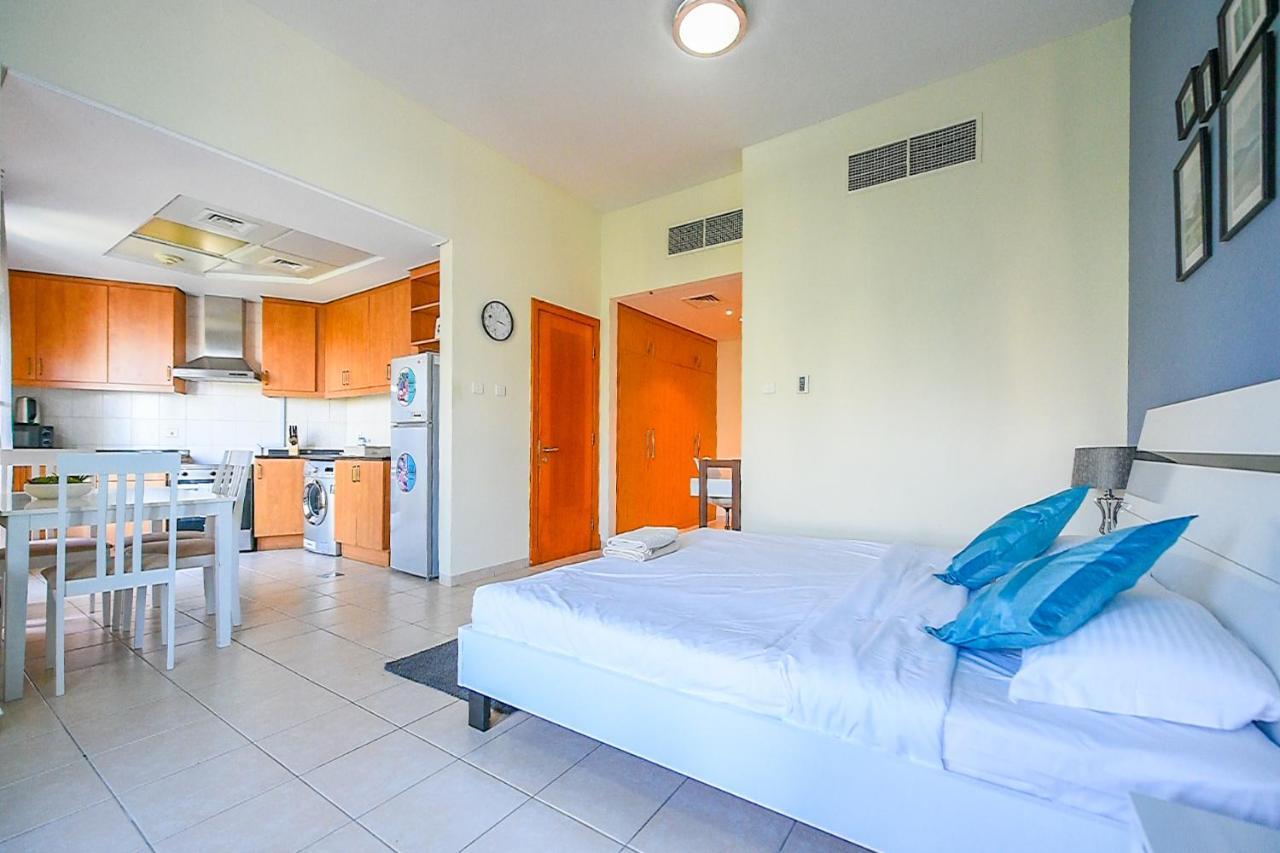 Luxury Escapes - Studio Near Ibn Battuta Mall & Metro - Mog 193 Discovery Gardens دبي المظهر الخارجي الصورة
